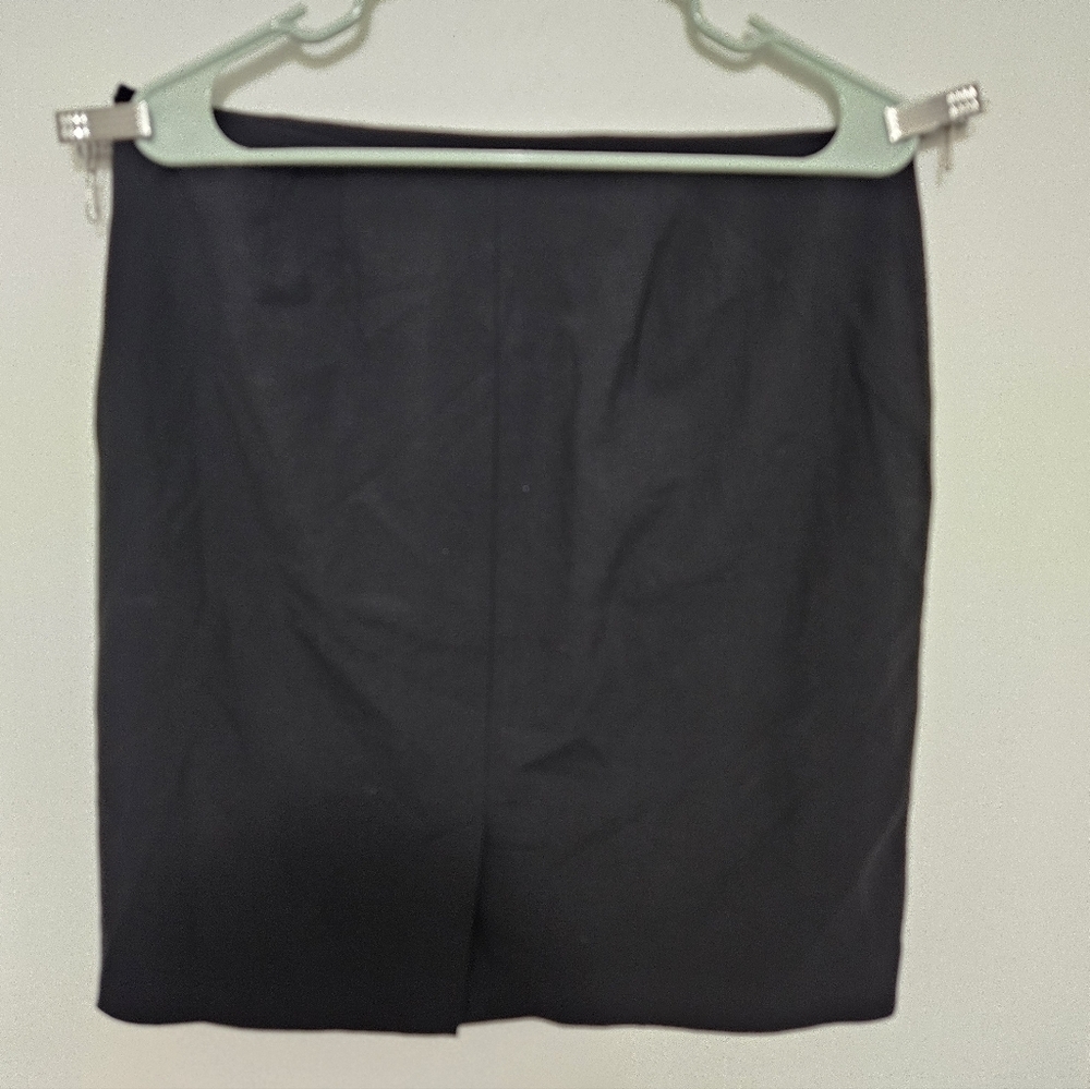 Ann Taylor Loft Classic Black Lined Straight Pencil Skirt Size 12P - Picture 2 of 5